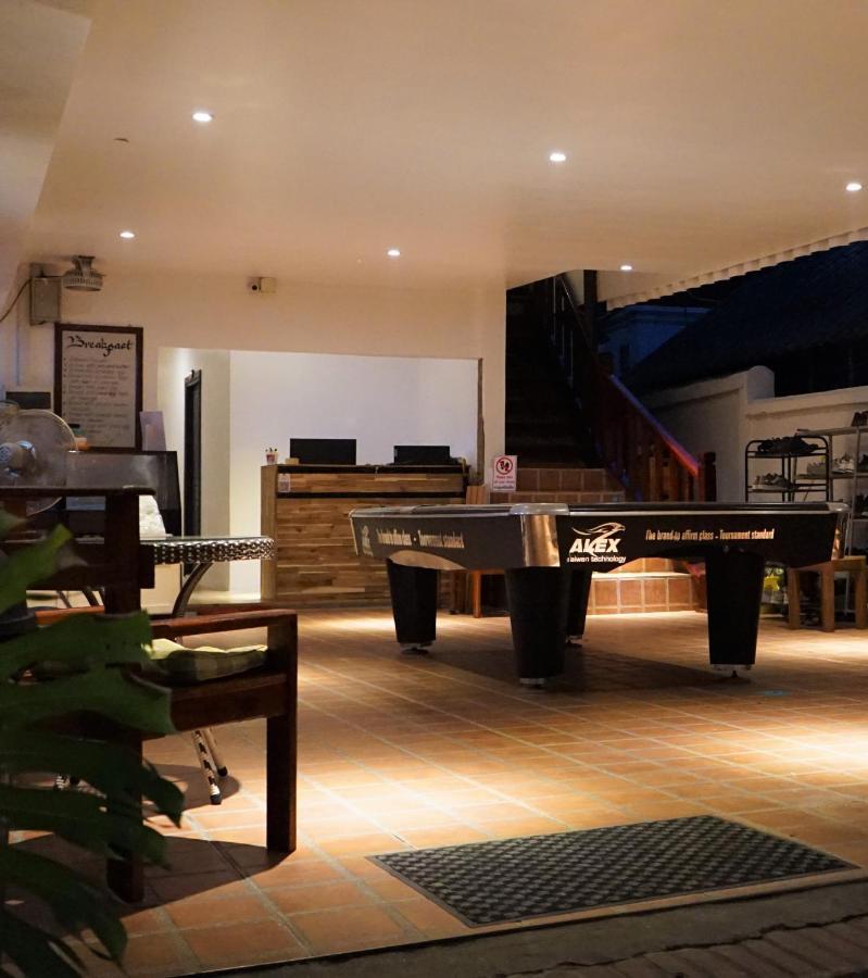 Downtown Hostel Luang Prabang Esterno foto